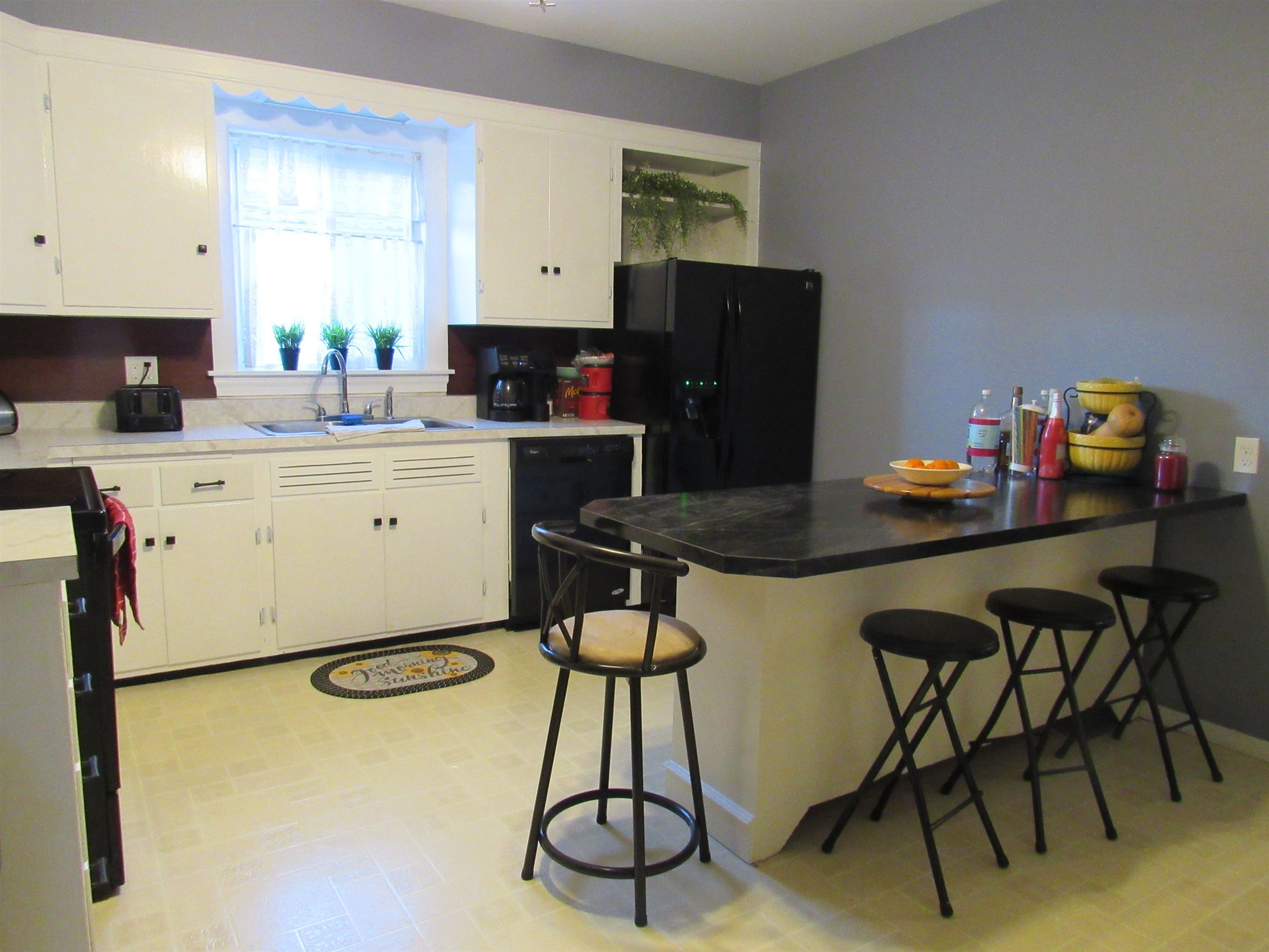 13 Main Street Gorham, NH 03581 - Photo 3 of 28