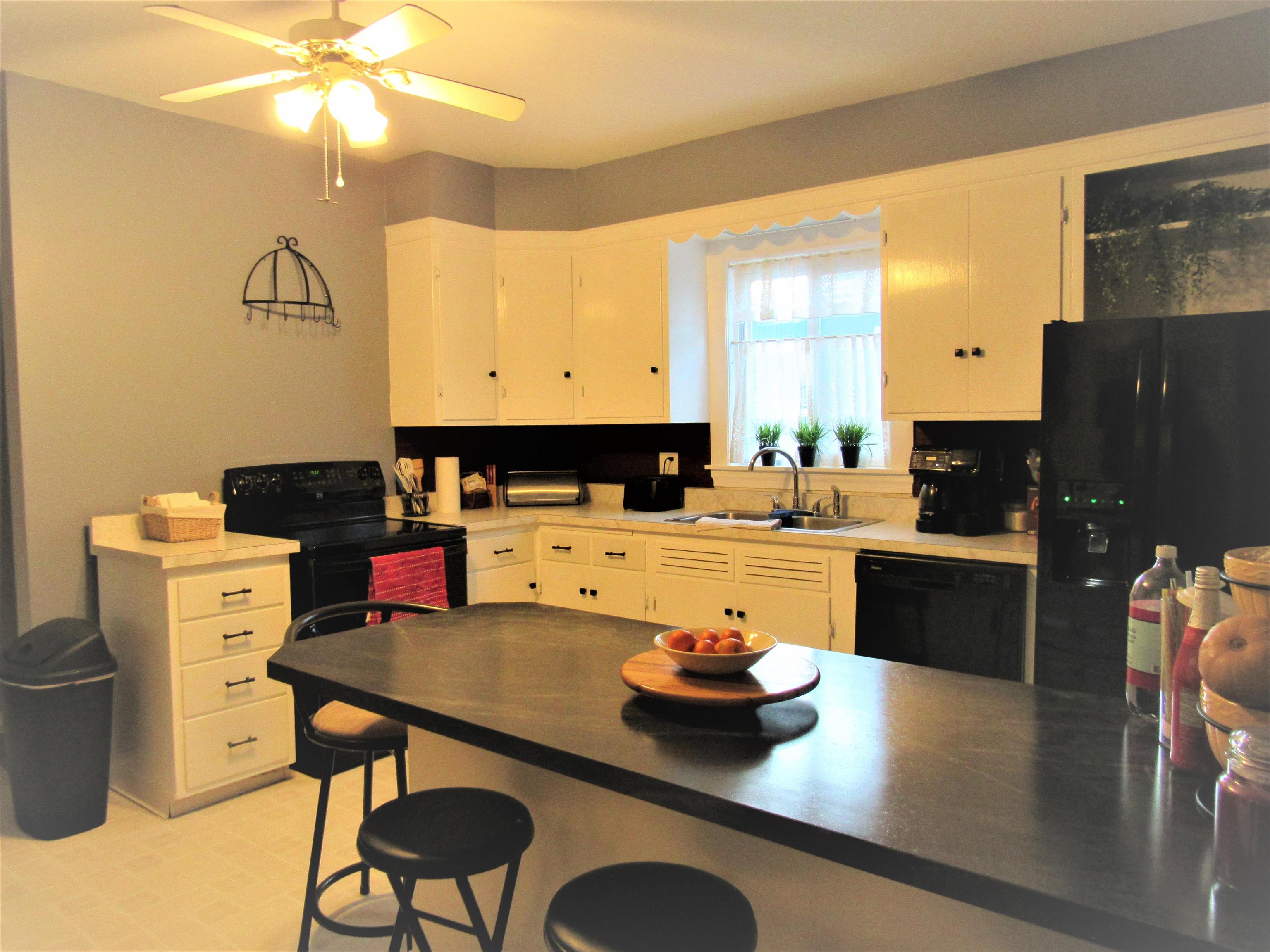 13 Main Street Gorham, NH 03581 - Photo 4 of 28