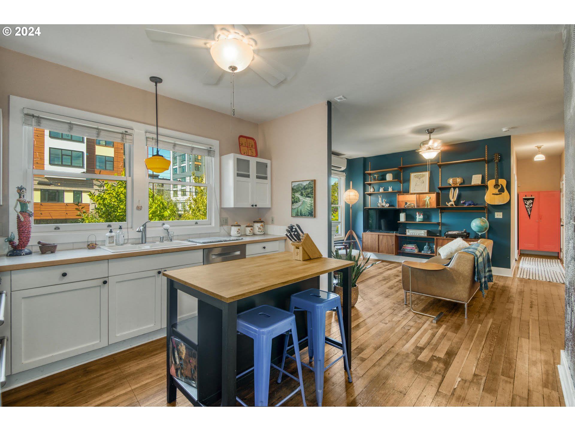 10 Northeast Fargo Street, Unit 1 Portland, OR 97212 - Photo 4 of 18