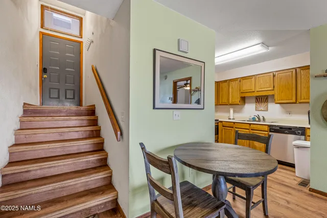 $300,000 | 2665 Valley View Drive, Unit 10121, Flagstaff, AZ 86004