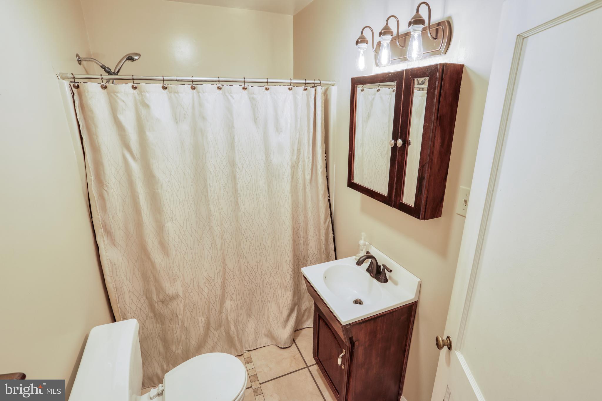 1136 Grandview Road York, PA 17403 - Photo 25 of 40 Gallery Image 25
