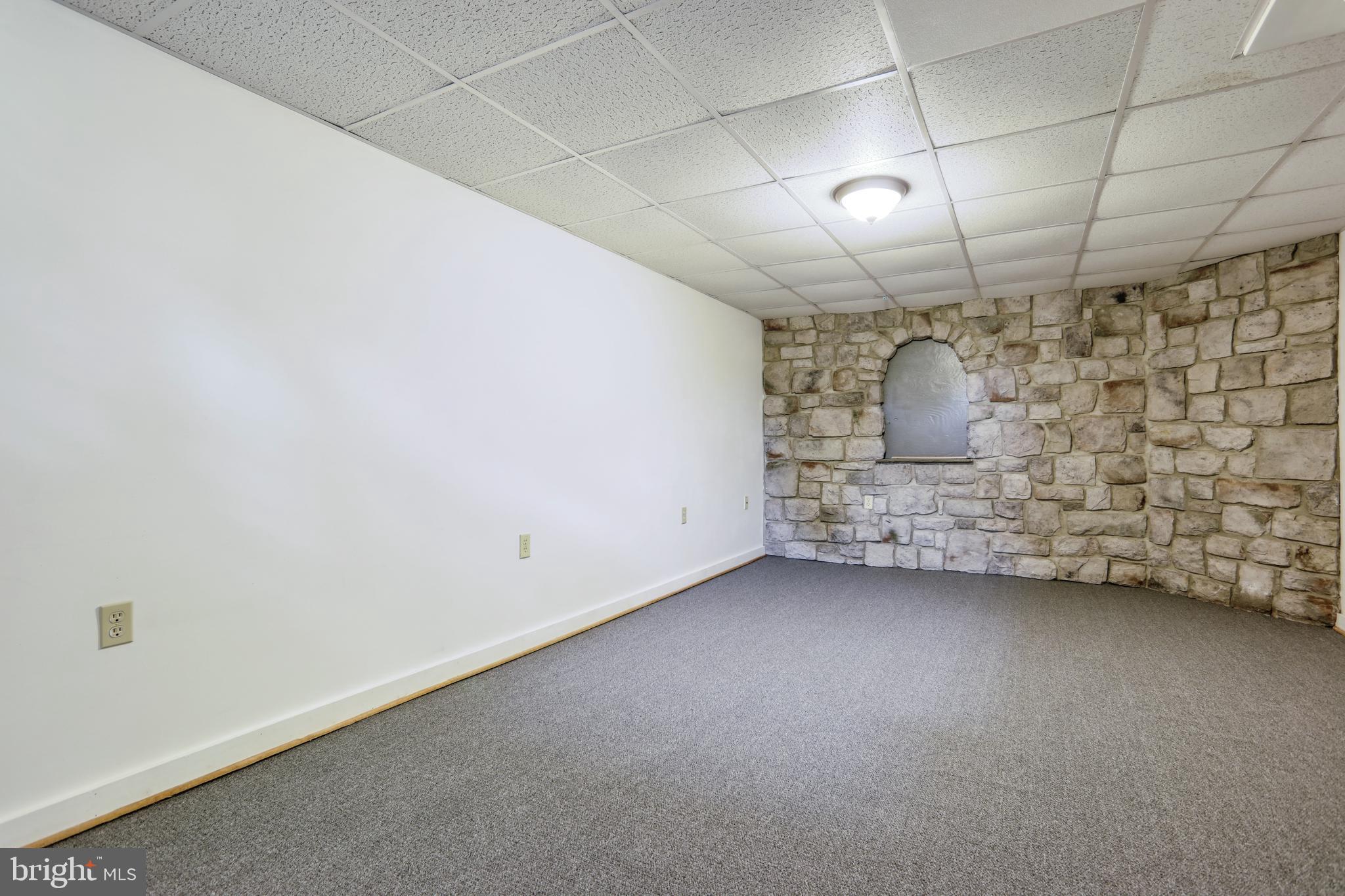 1136 Grandview Road York, PA 17403 - Photo 27 of 40 Gallery Image 27