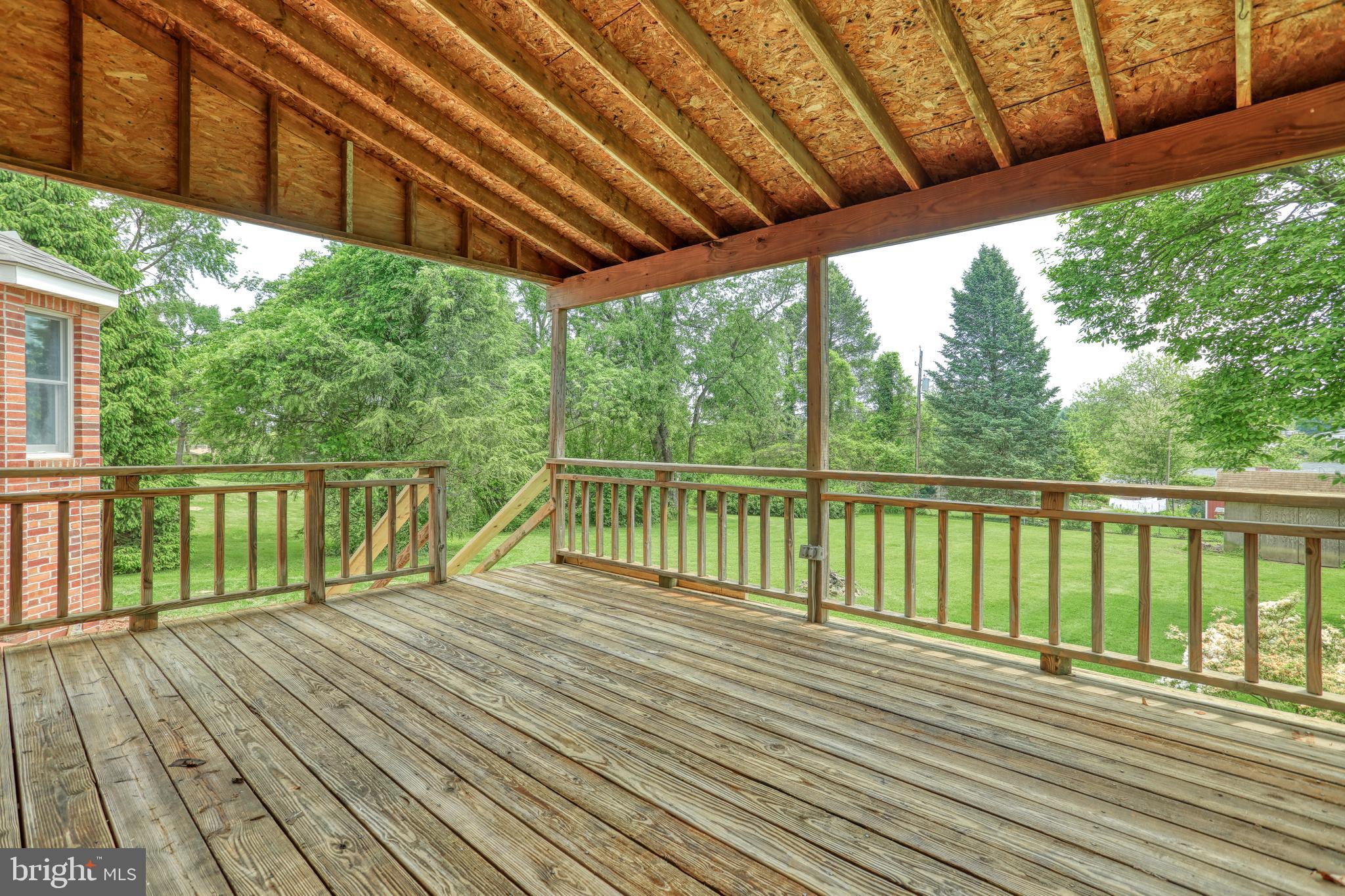 1136 Grandview Road York, PA 17403 - Photo 10 of 40 Gallery Image 10