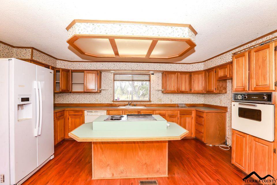 4933 Pinehurst Road Anderson, CA 96007 - Photo 6 of 45