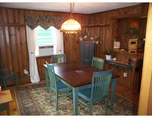 130 Edgemere Road Lynn, MA 01904 - Photo 5 of 12 Gallery Image 5