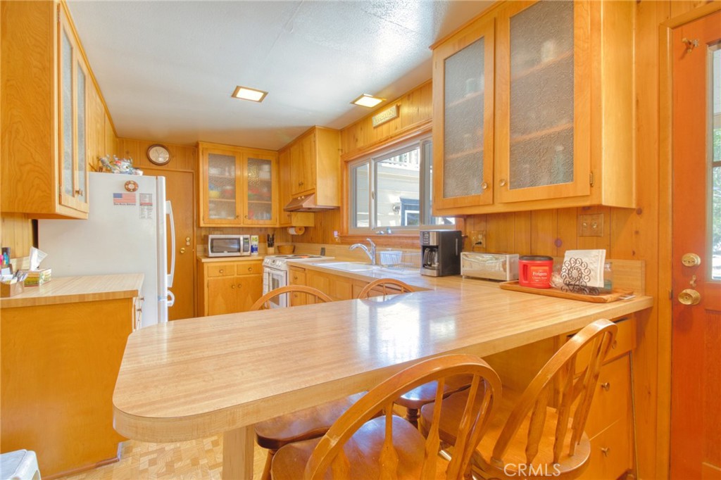 960 Snowbird Road Wrightwood, CA 92397 - Photo 15 of 78