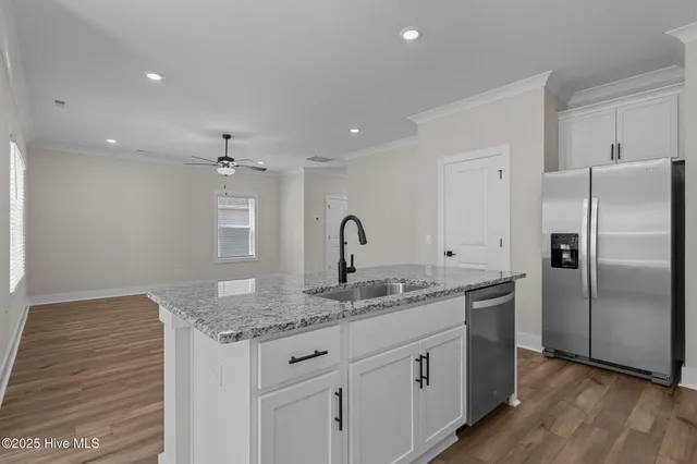 $393,900 | 69 Umbrella Palm Drive, Hampstead, NC 28443