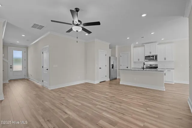 $393,900 | 69 Umbrella Palm Drive, Hampstead, NC 28443