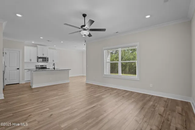 $393,900 | 69 Umbrella Palm Drive, Hampstead, NC 28443