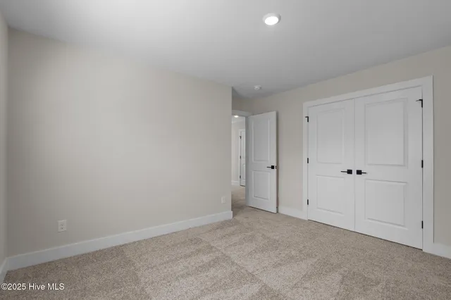 $393,900 | 69 Umbrella Palm Drive, Hampstead, NC 28443