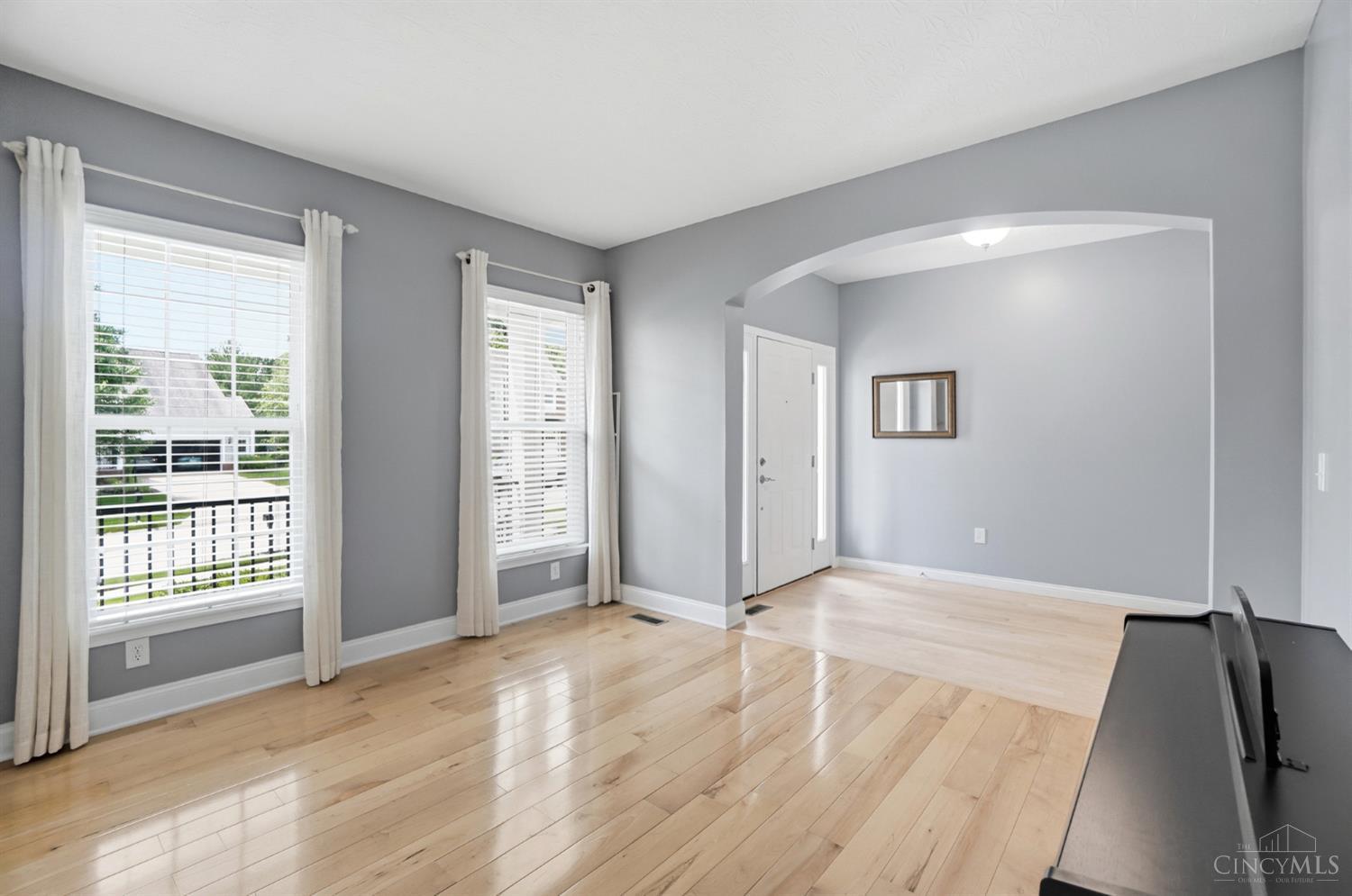 678 Hyacinth Road Cincinnati, OH 45245 - Photo 9 of 82 Gallery Image 9