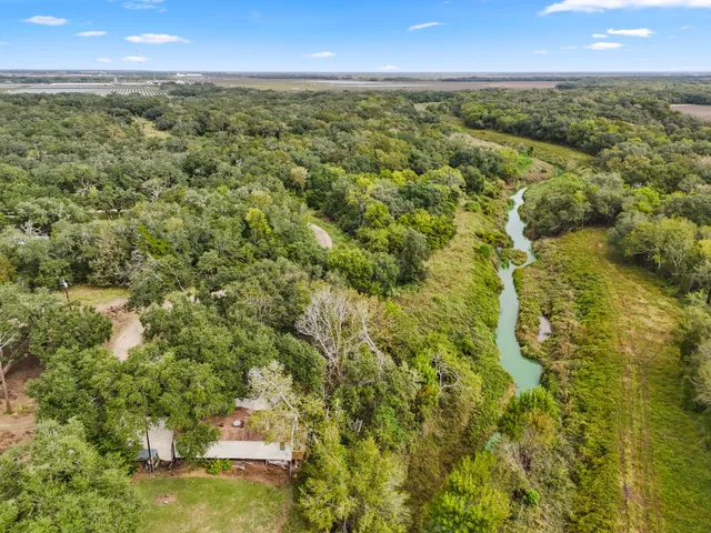 $130,000 | 592 Paloma Street, Bay City, TX 77414