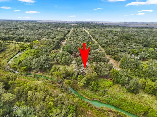 $130,000 | 592 Paloma Street, Bay City, TX 77414