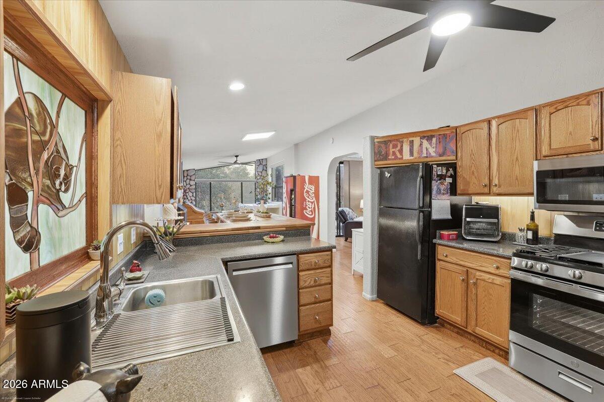 4426 North State Rte 89A, Unit 13 Sedona, AZ 86336 - Photo 23 of 47 Second refriderator