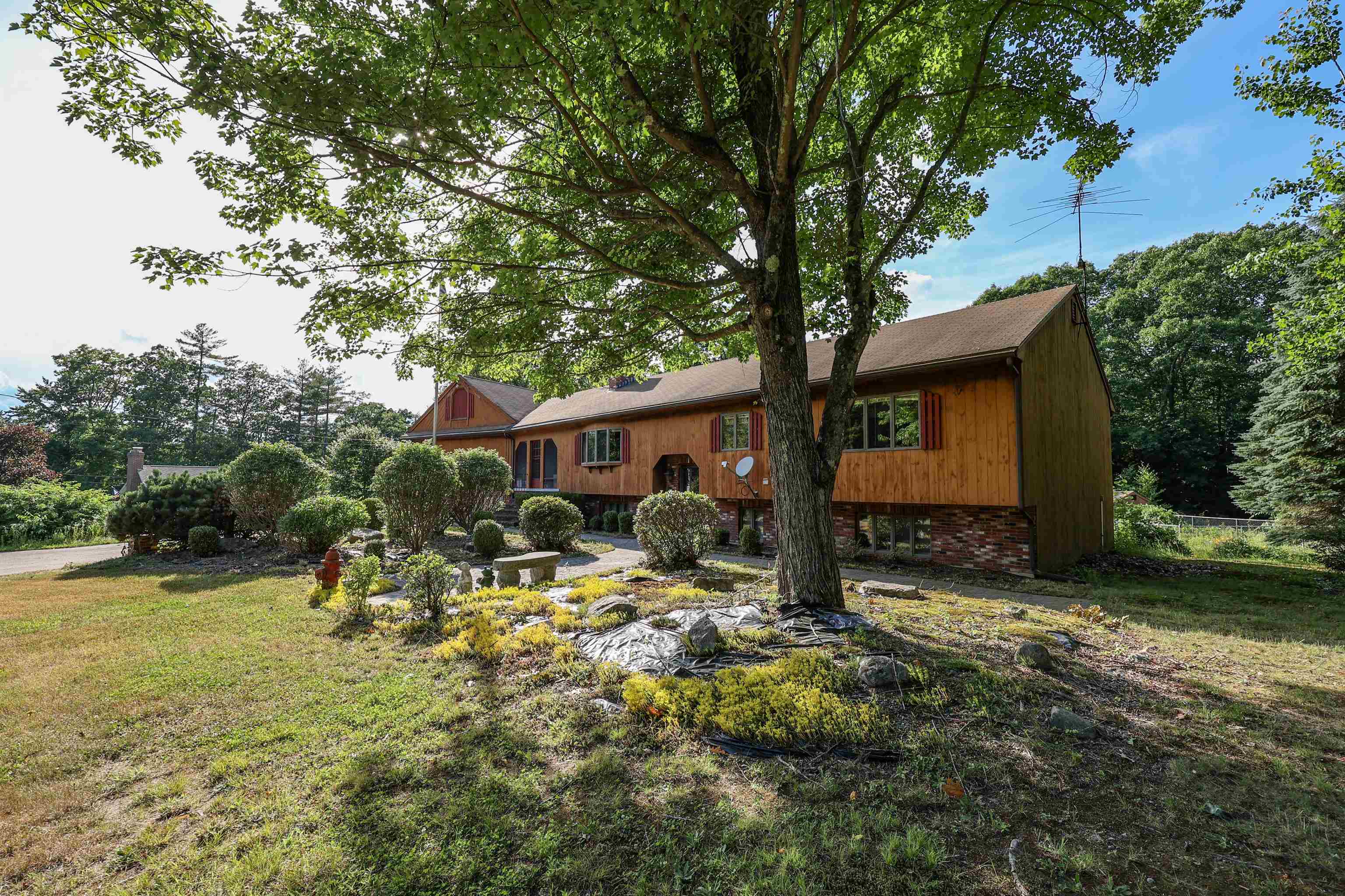 46 Hood Road Brookline, NH 03033 - Photo 6 of 40