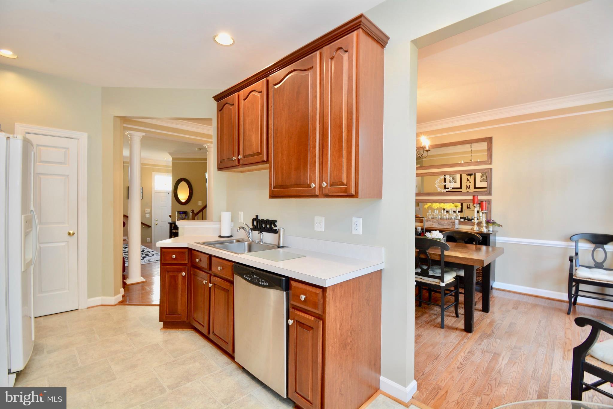6679 Debra Lu Way Springfield, VA 22150 - Photo 2 of 36 Newer dishwasher.