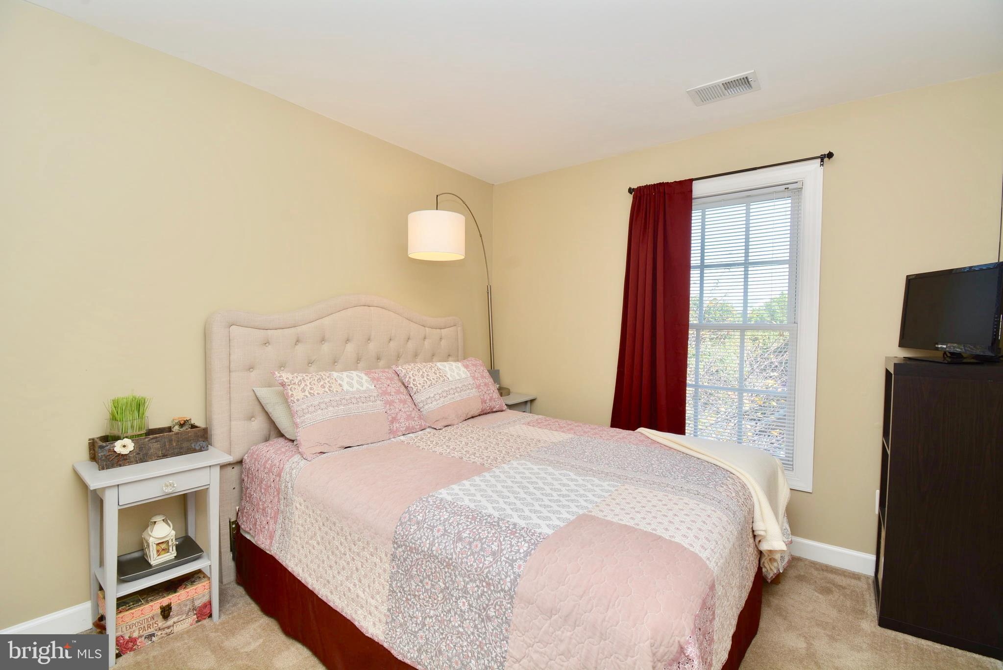 6679 Debra Lu Way Springfield, VA 22150 - Photo 23 of 36 Bedroom,
