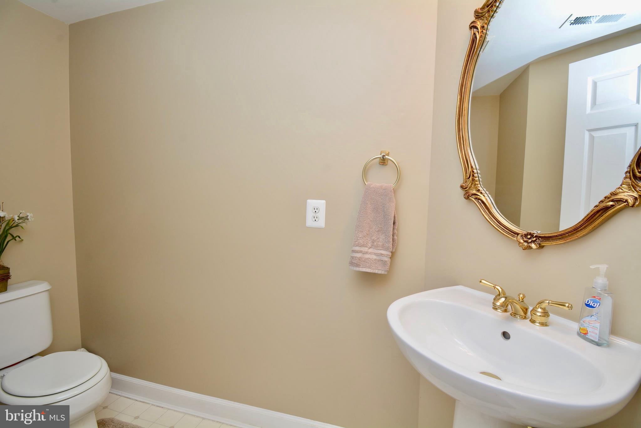 6679 Debra Lu Way Springfield, VA 22150 - Photo 30 of 36 Lower level powder room.