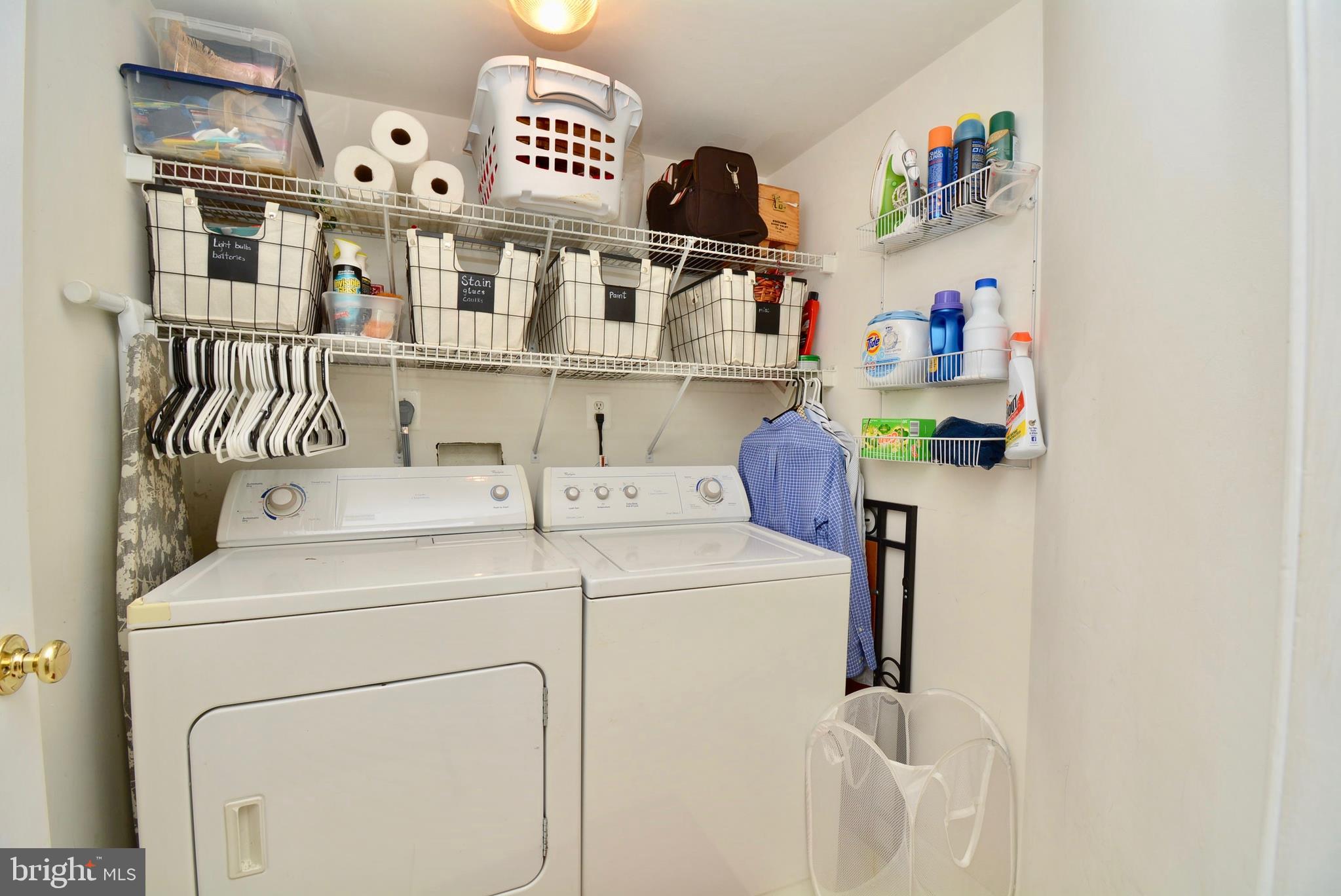 6679 Debra Lu Way Springfield, VA 22150 - Photo 32 of 36 Laundry room