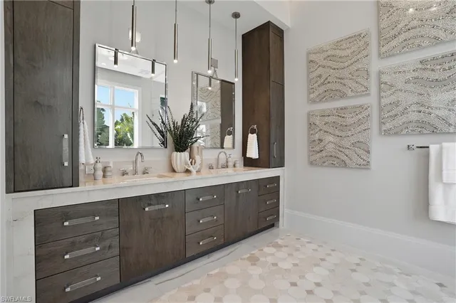 $6,750,000 | 510 Neapolitan Lane, Naples, FL 34103