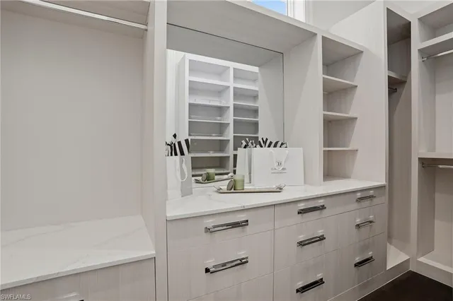 $6,750,000 | 510 Neapolitan Lane, Naples, FL 34103