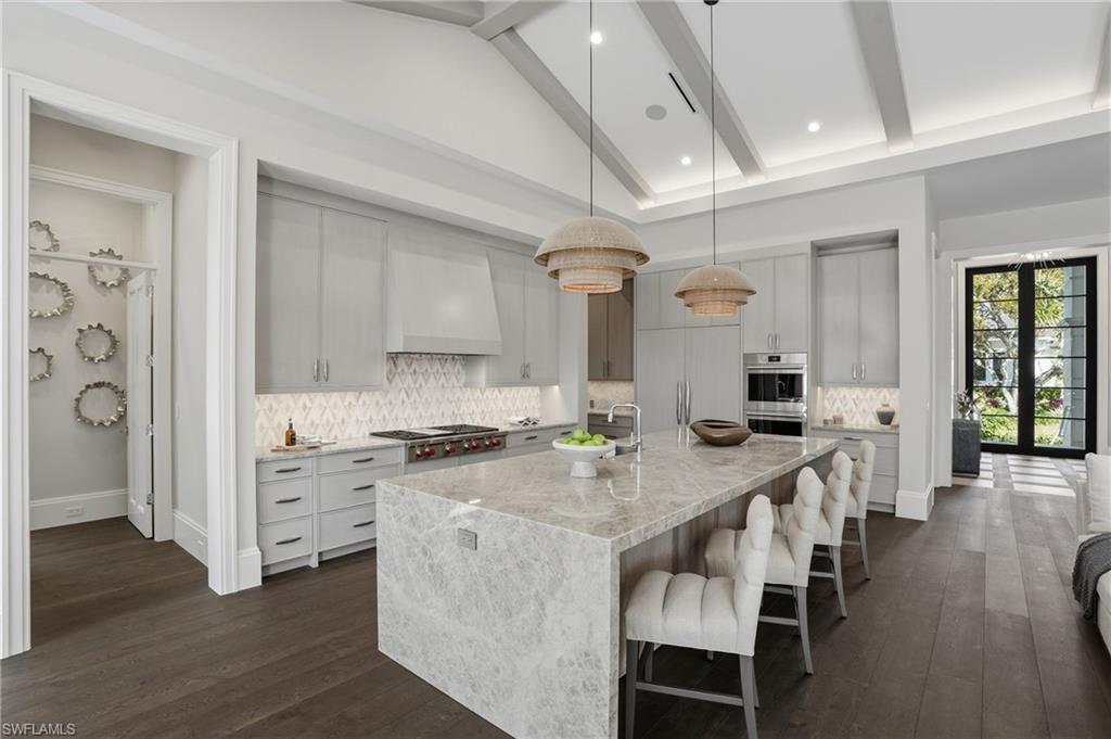 510 Neapolitan Lane Naples, FL 34103 - Photo 7 of 50