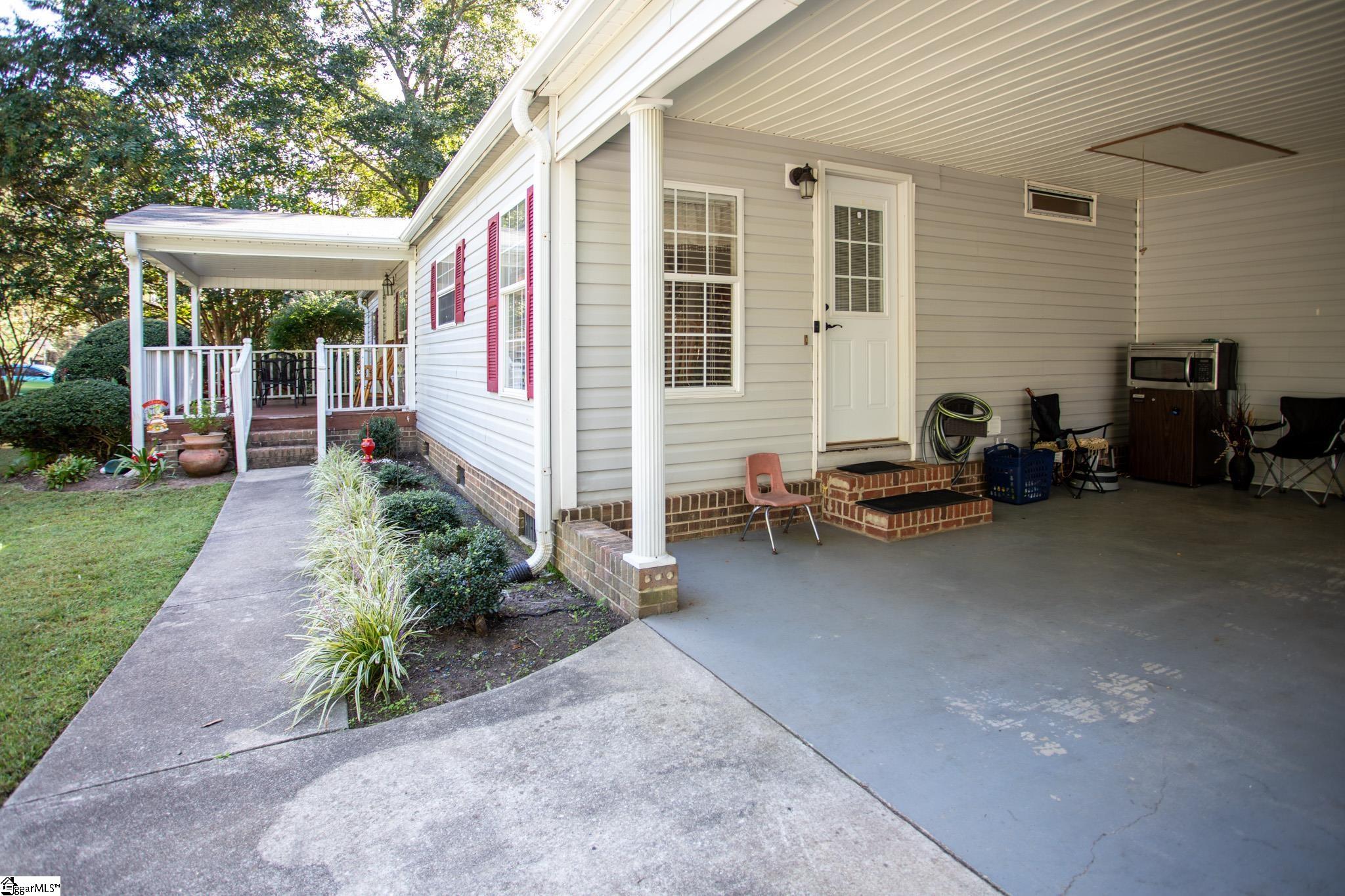 3365 West Georgia Road Piedmont, SC 29673 - Photo 4 of 32
