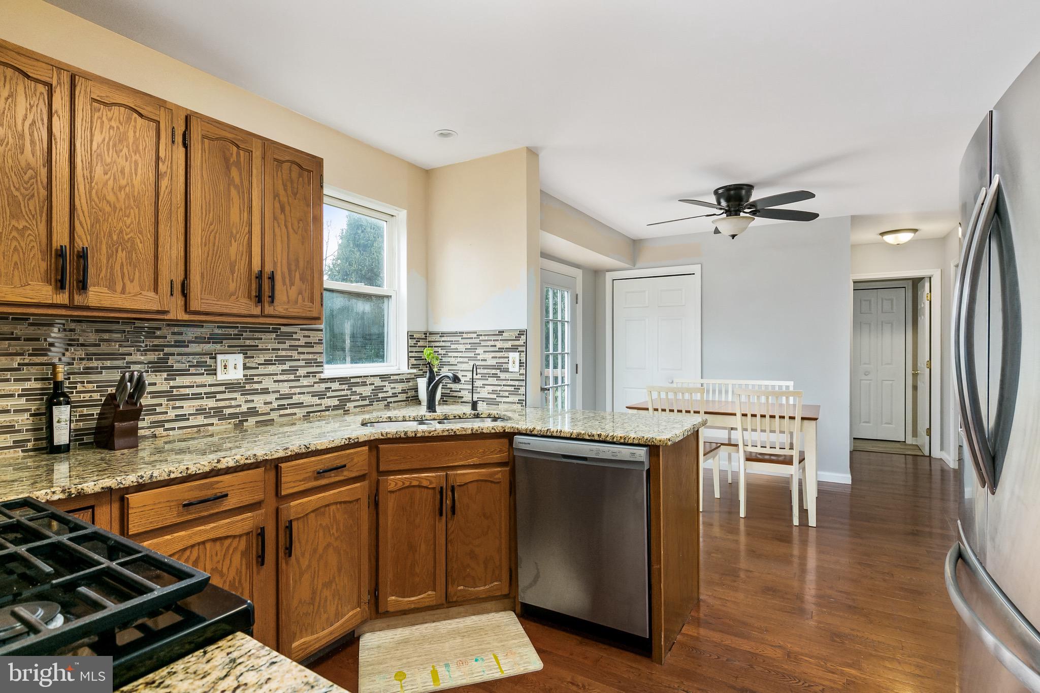 5128 Church Road Mount Laurel, NJ 08054 - Photo 7 of 25 Kitchen