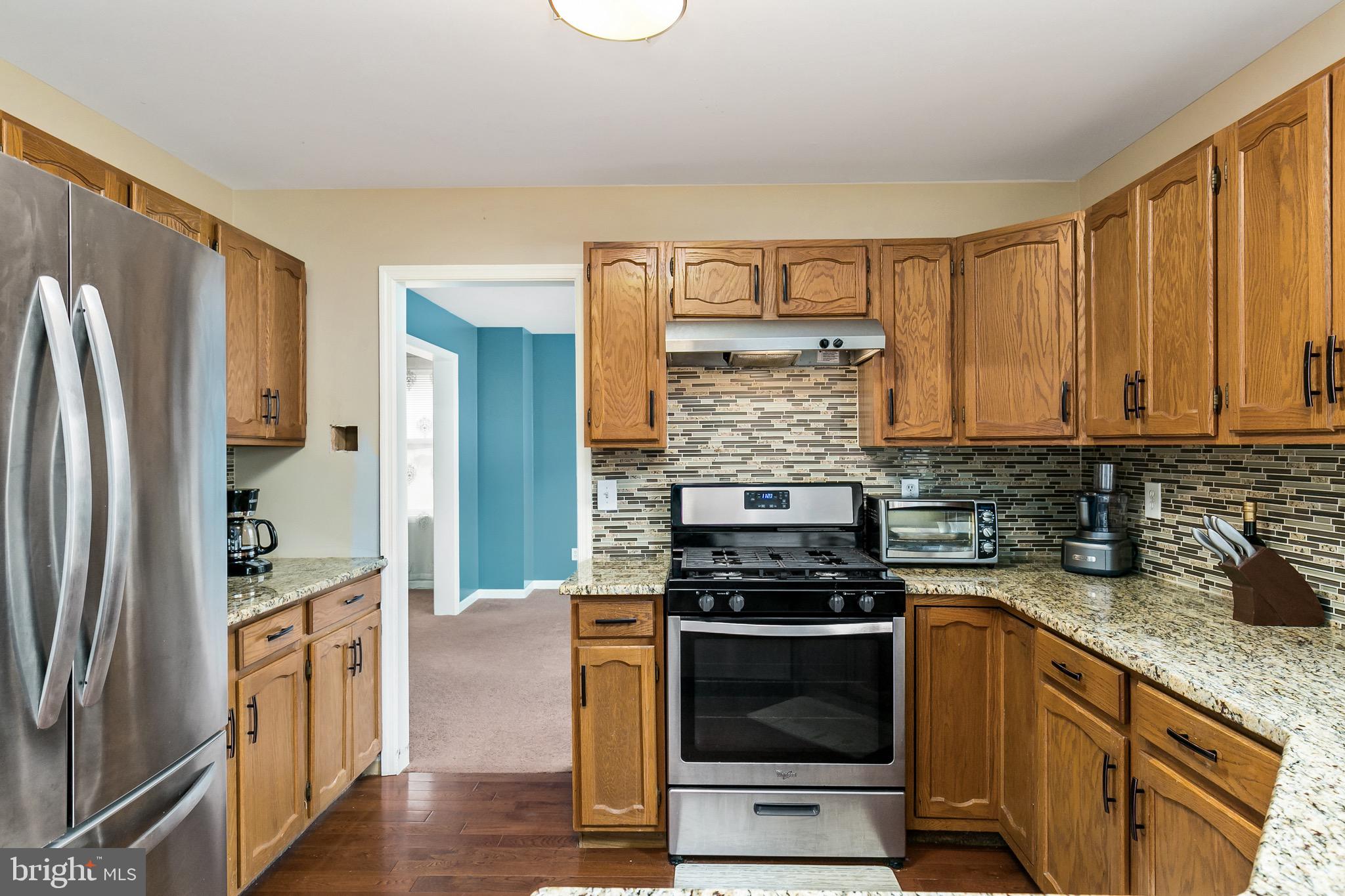 5128 Church Road Mount Laurel, NJ 08054 - Photo 9 of 25 Kitchen