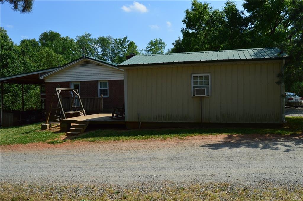 817 Chief Thomas Road Harmony, NC 28634 - Photo 13 of 24 Gallery Image 13