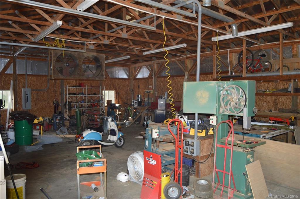 817 Chief Thomas Road Harmony, NC 28634 - Photo 20 of 24 Gallery Image 20