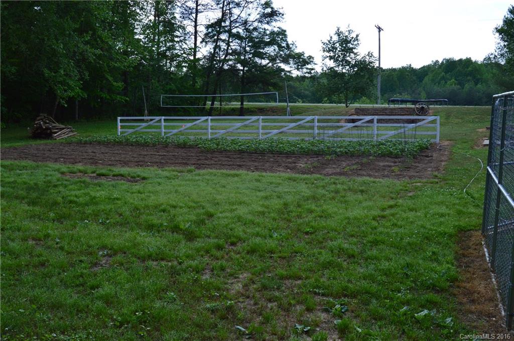 817 Chief Thomas Road Harmony, NC 28634 - Photo 22 of 24 Gallery Image 22