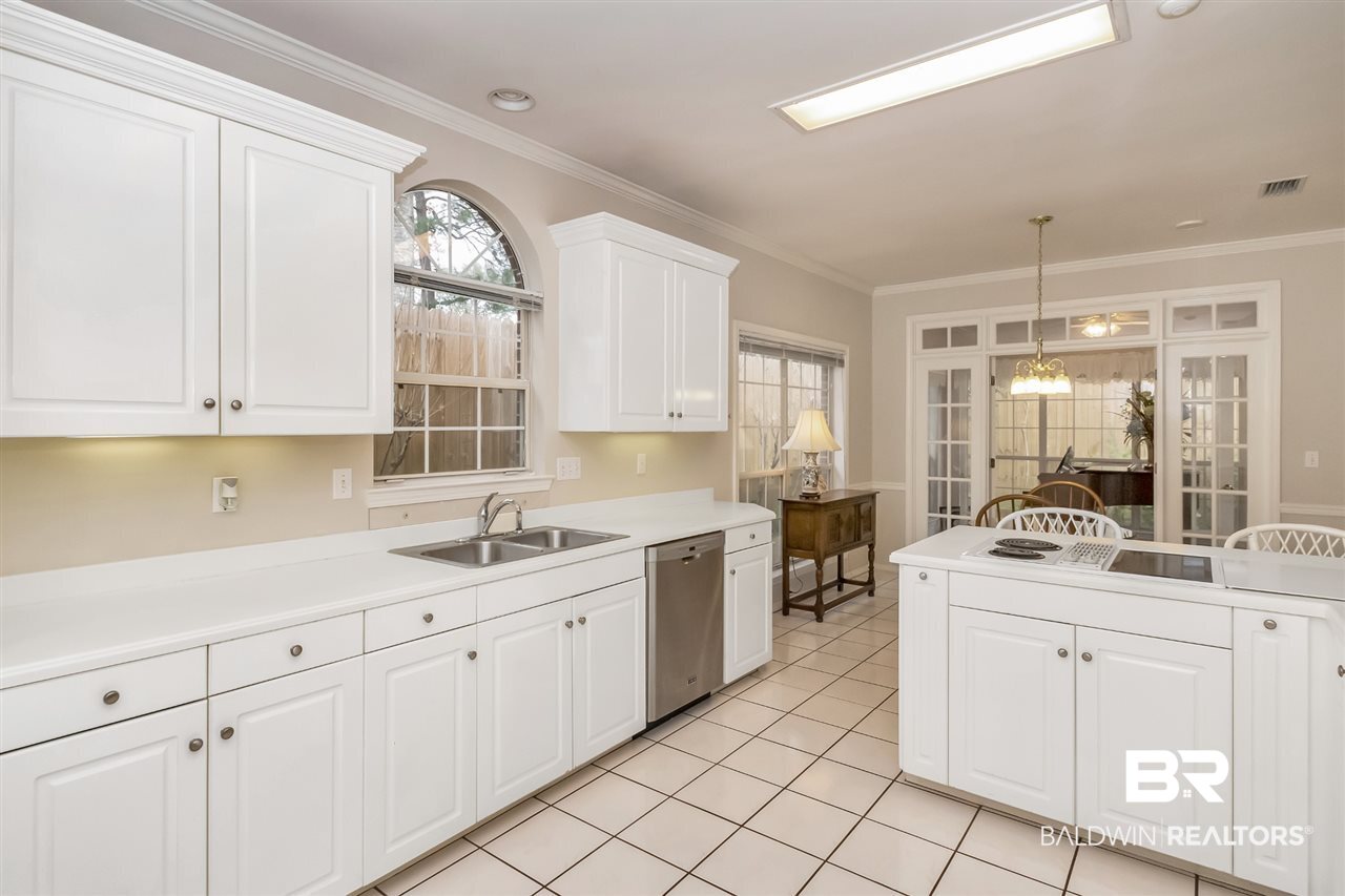 5900 Sutton Trace Court Mobile, AL 36609 - Photo 11 of 43