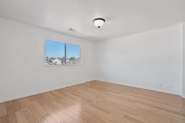 $725,000 | 60 Knight Lane, Hollister, CA 95023