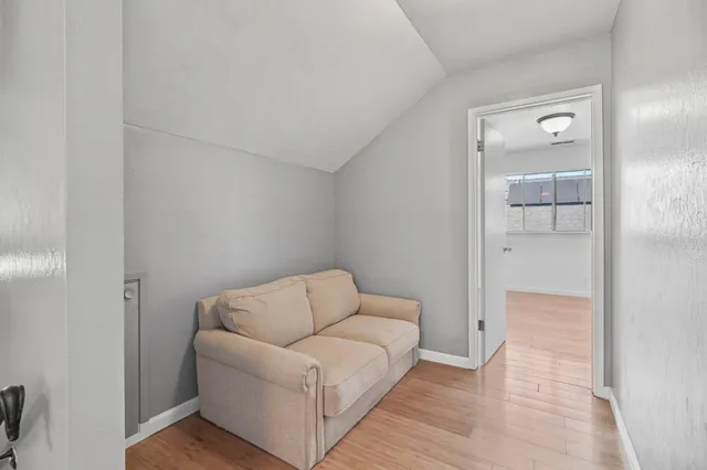 $725,000 | 60 Knight Lane, Hollister, CA 95023