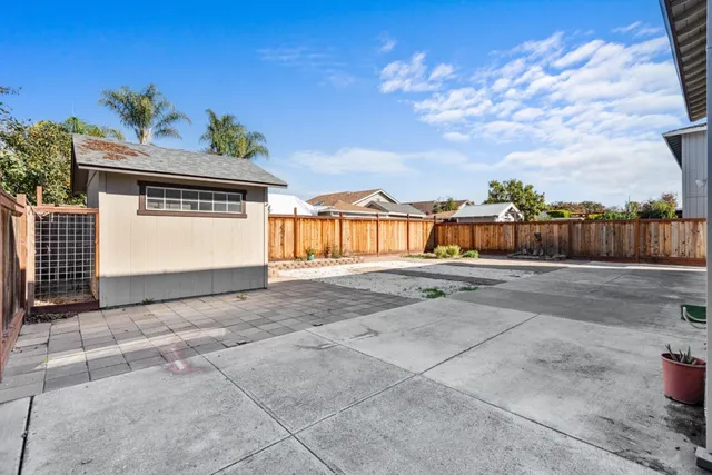 $725,000 | 60 Knight Lane, Hollister, CA 95023