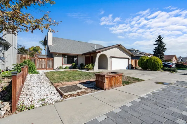 $725,000 | 60 Knight Lane, Hollister, CA 95023