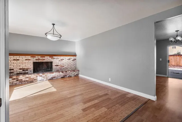 $725,000 | 60 Knight Lane, Hollister, CA 95023