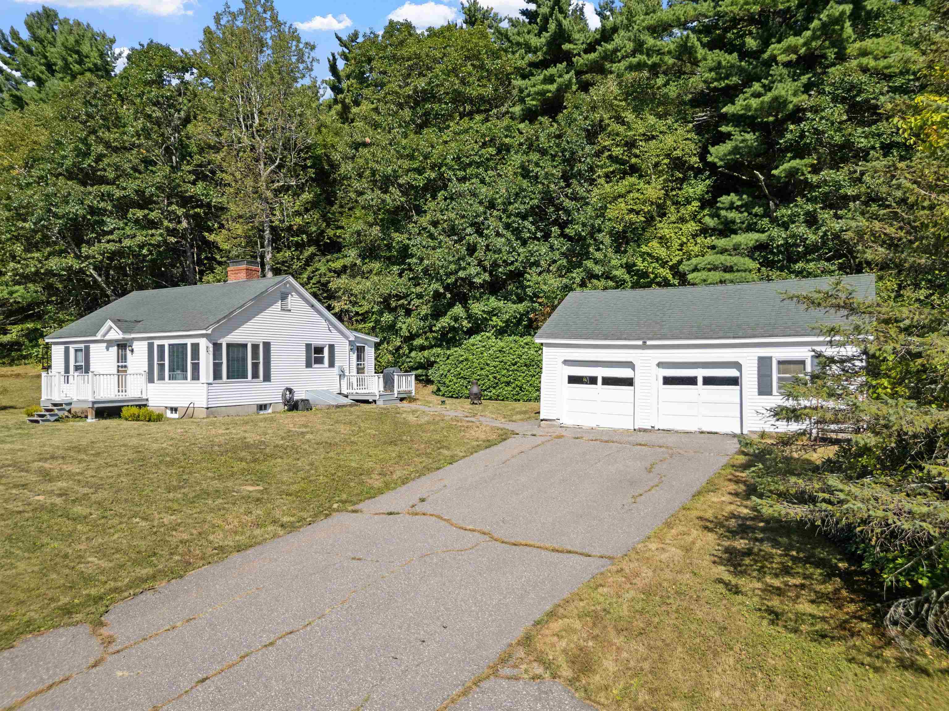 894 Cherry Valley Road Gilford, NH 03249 - Photo 2 of 32 Gallery Image 2