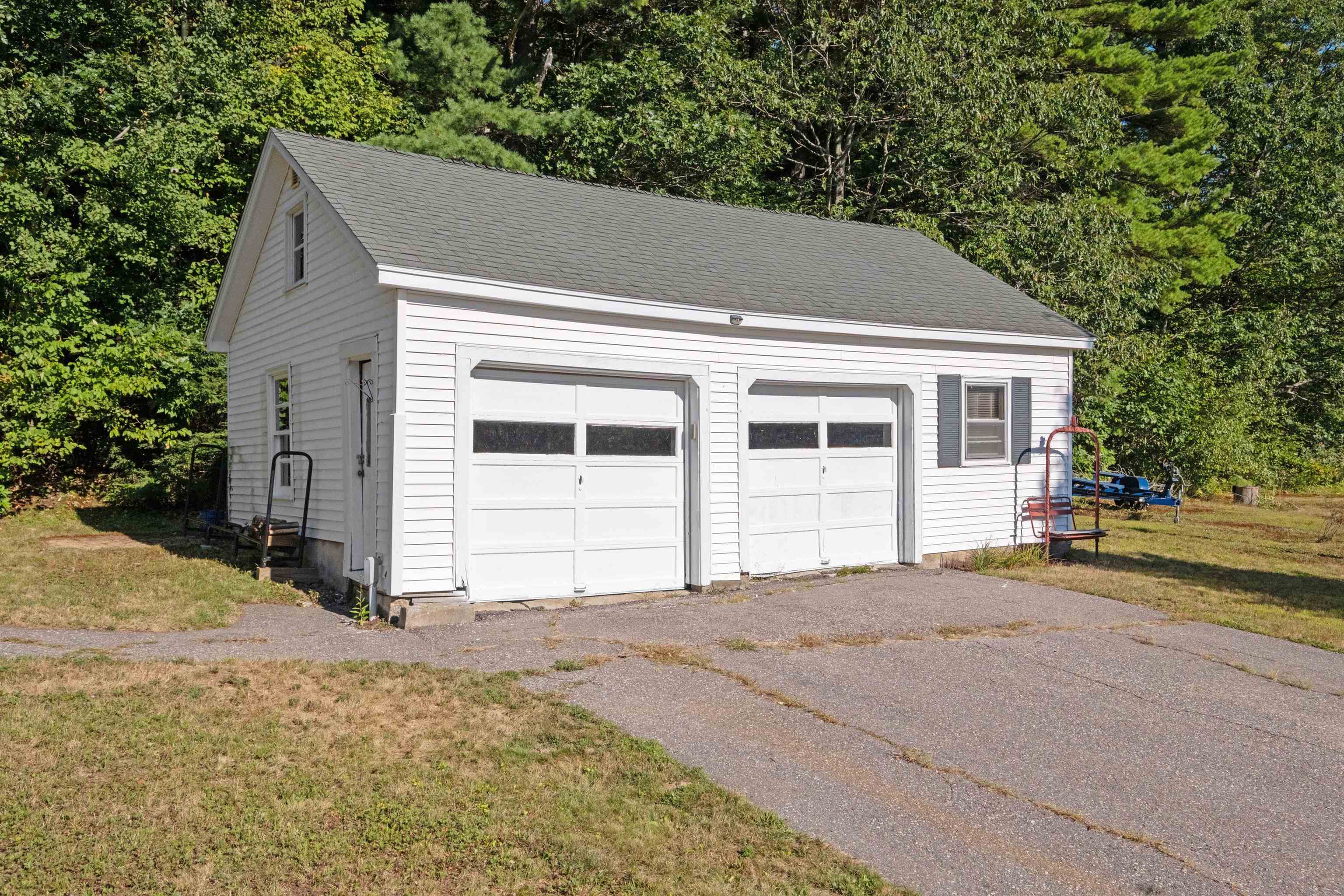 894 Cherry Valley Road Gilford, NH 03249 - Photo 6 of 32 Gallery Image 6