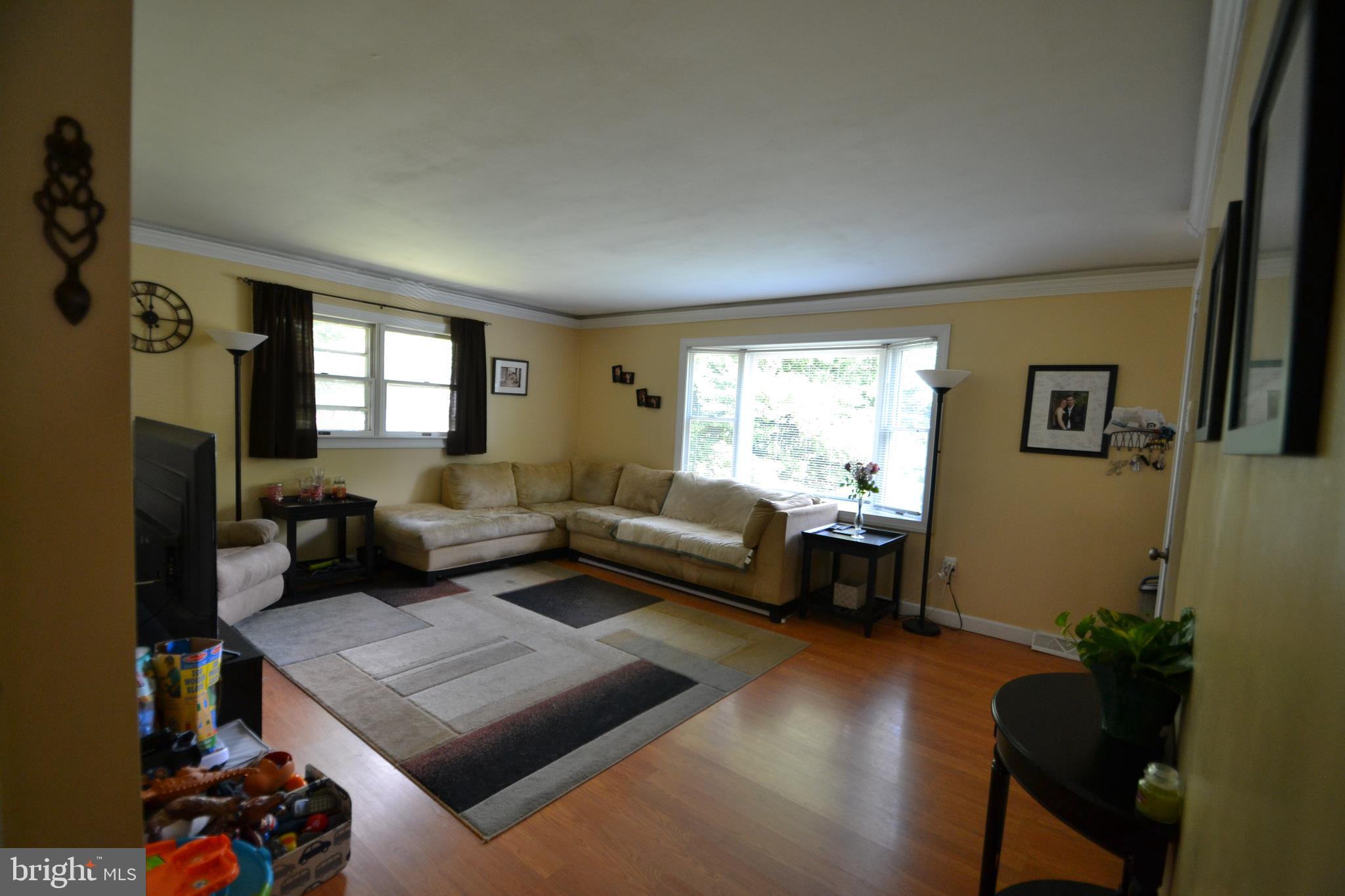 2480 Byberry Road Hatboro, PA 19040 - Photo 6 of 30 Living Room