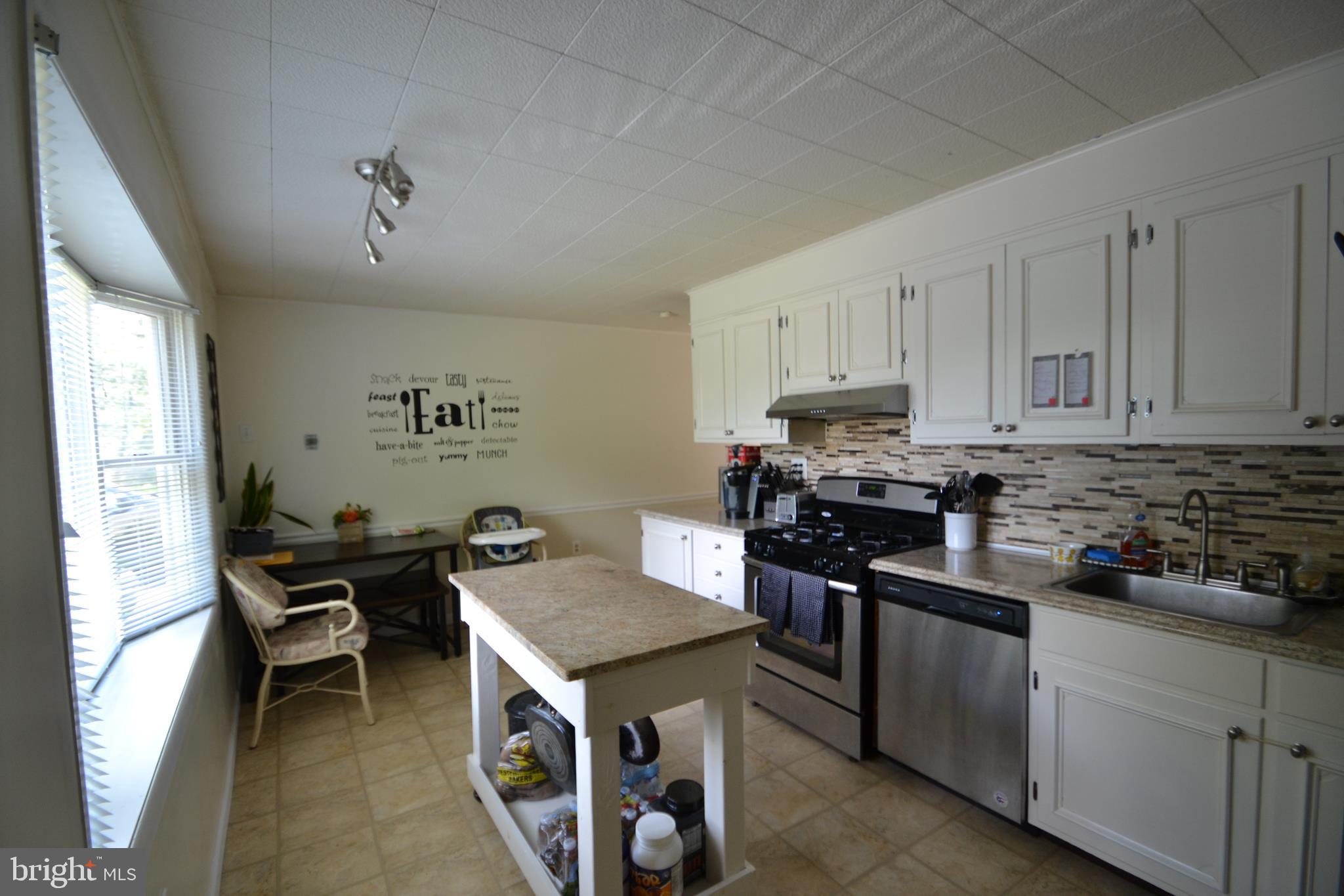 2480 Byberry Road Hatboro, PA 19040 - Photo 9 of 30 Kitchen