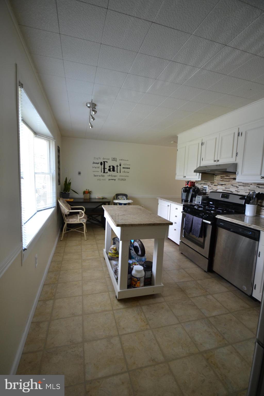 2480 Byberry Road Hatboro, PA 19040 - Photo 10 of 30 Kitchen