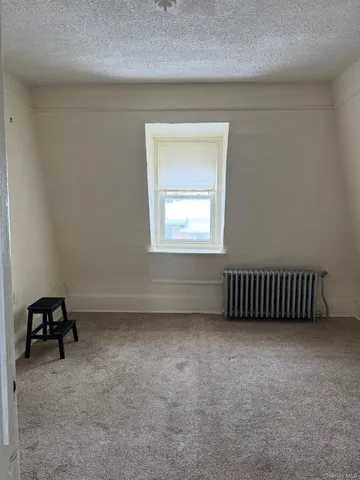 $3,400 | 64 Anstice Street, Unit 3F, Oyster Bay, NY 11771