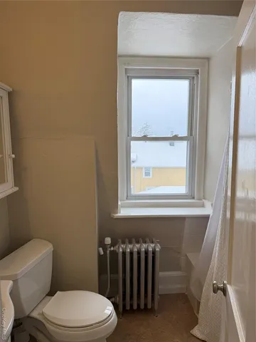 $3,400 | 64 Anstice Street, Unit 3F, Oyster Bay, NY 11771