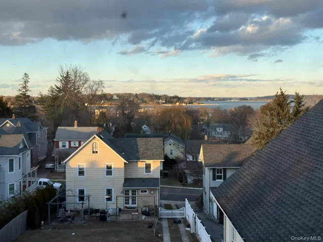 $3,400 | 64 Anstice Street, Unit 3F, Oyster Bay, NY 11771