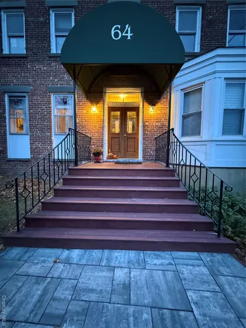$3,400 | 64 Anstice Street, Unit 3F, Oyster Bay, NY 11771