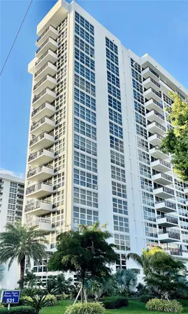 $3,000 | 531 North Ocean Boulevard, Unit 1601, Pompano Beach, FL 33062