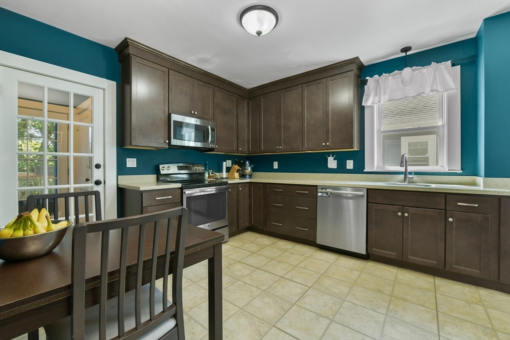 650 South Street, Unit 2 Boston, MA 02131 - Photo 5 of 25