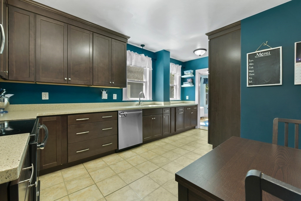 650 South Street, Unit 2 Boston, MA 02131 - Photo 6 of 25